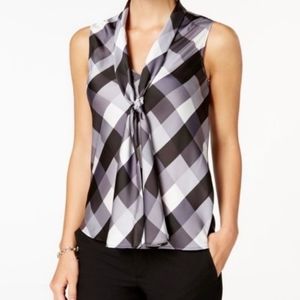 XL Nine West sleeveless blouse